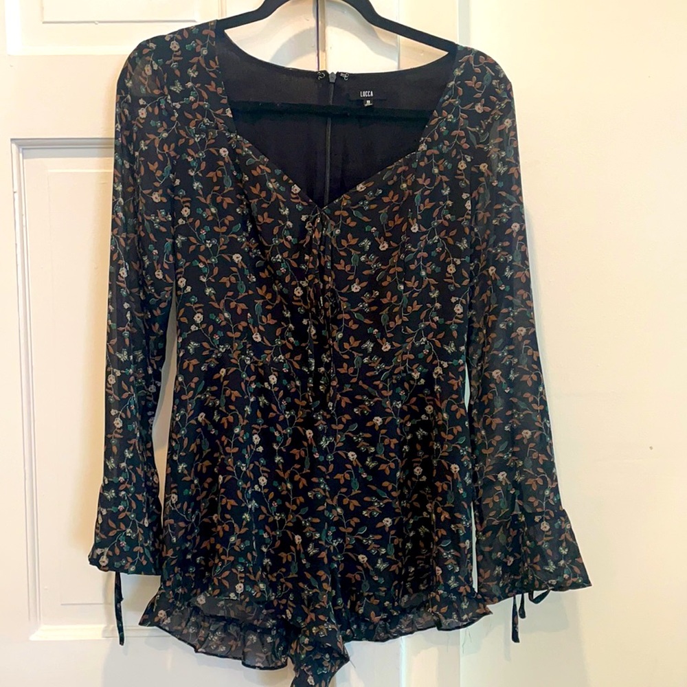 Long sleeve black romper